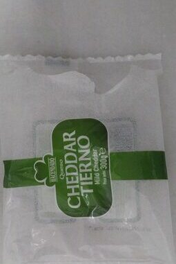 Queso-cheddar-tierno_7211_Hacendado.jpg