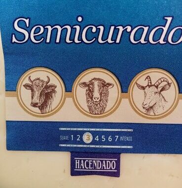 Queso-semicurado_186_Hacendado.jpg
